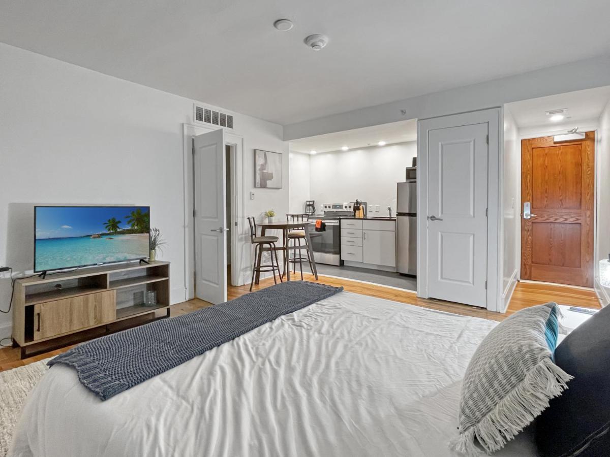 Quiet 1 Bed Studio Heart Of Downtown 디모인 외부 사진